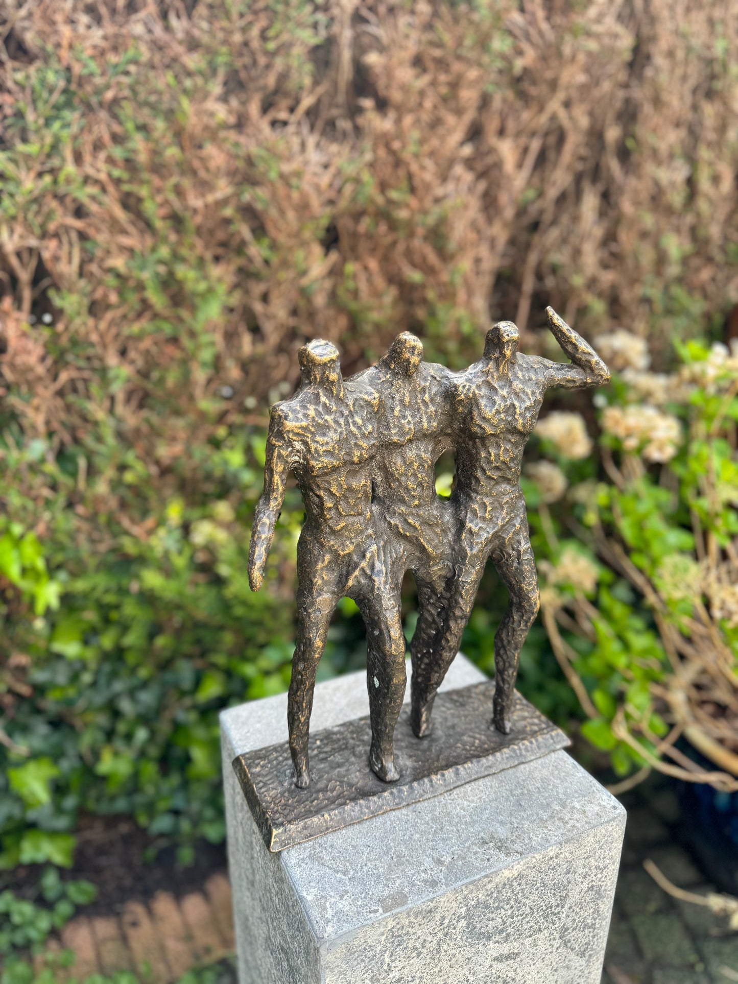 Estátua de Bronze - Os 3 Cavalheiros - 28x10x36cm - 5 kg