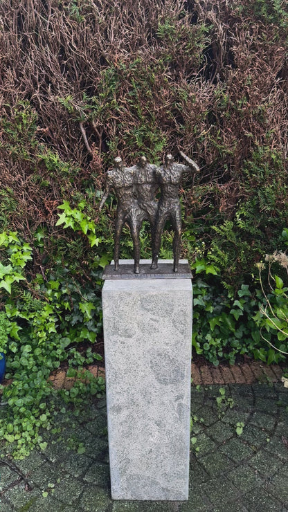 Estátua de Bronze - Os 3 Cavalheiros - 28x10x36cm - 5 kg